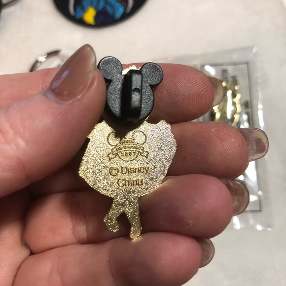 Disney keychains, patches, and Disney trading collectible pins bundle - Picture 6 of 11